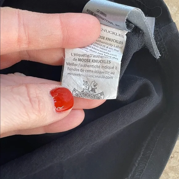 Moose Knuckles Kids Black T-Shirt Small fits  8-10 - Picture 7 of 12